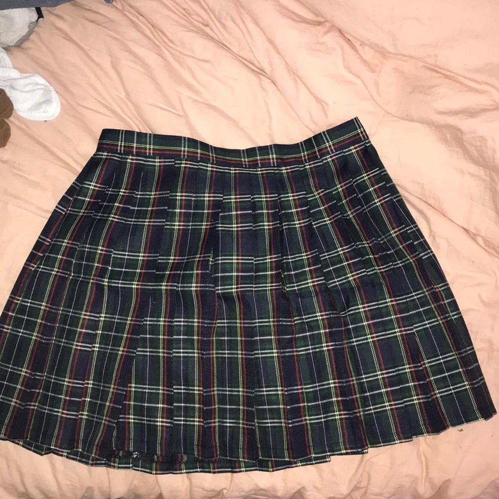 Plaid skater, pleated skirt